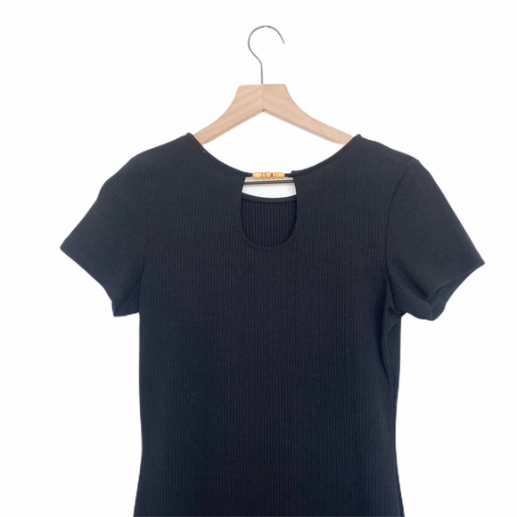 Black Maxi Dress With Wooden Keyhole Back - Picture 5 of 6